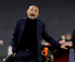 Inter CHÍNH THỨC sa thải Spaletti