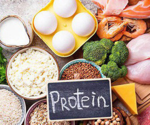 7 dấu hiệu đáng báo động cho thấy bạn đang dư thừa protein: Không giảm ngay, nhẹ thì tăng cân, nặng thì hại thận, đau tim!