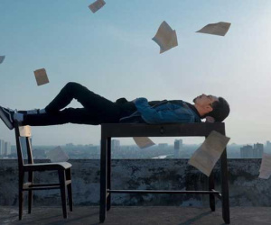 Cứ mệt mỏi lại doạ bỏ về quê 'trồng rau, nuôi cá', status đậm mùi xéo xắt nhưng đúng không thể tả này sẽ thức tỉnh bạn ngay lập tức