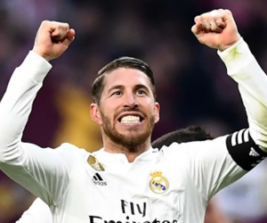 Sergio Ramos muốn giải nghệ ở Real
