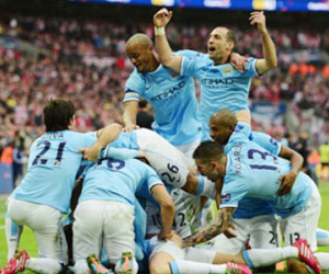 22h00 ngày 1/1, Man City vs Sunderland: Bắt sống Mèo đen!