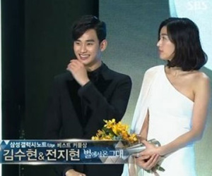 Cặp đôi "Vì Sao Đưa Anh Tới" oanh tạc SBS Drama Awards 2014