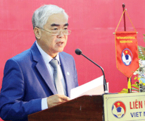 Chủ tịch VFF Lê Hùng Dũng: “2015 là năm bản lề của bóng đá Việt Nam”