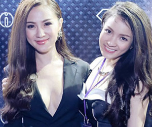 Hot girl Kelly, Thủy Top mặc hở bạo đón giao thừa 2015