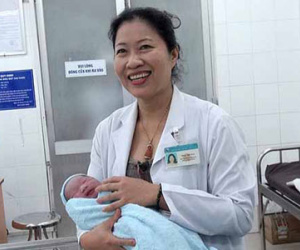 46 cháu bé ra đời trong đêm giao thừa