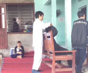 Chân dung “thần y” chữa bách bệnh bằng nước lã