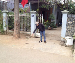 Bắt giữ 2 nghi can đánh, giẫm đạp đến chết thiếu nữ