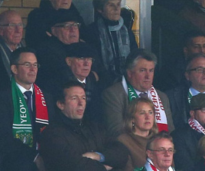 Giữ lời hứa, Sir Alex đi máy bay riêng đến cổ vũ M.U