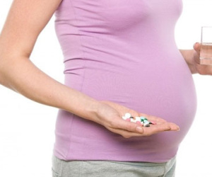 Những loại thuốc bà bầu cần uống để sinh con không dị tật