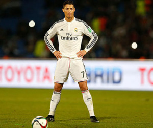 Ronaldo đạt cột mốc săn bàn mới trong sự nghiệp
