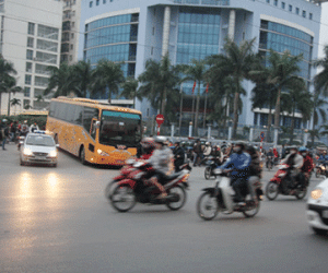 Slogan giao thông 2015: "Tính mạng con người là trên hết"