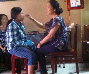 "Thần y" ở Sài Gòn dạy 2 ngày chữa hết bệnh.... ung thư