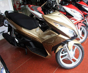 3 lần thêm màu mới cho Honda Air Blade 125 ở Việt Nam