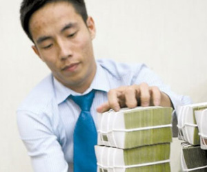 Thấy gì từ “mặc cả” lãi suất?