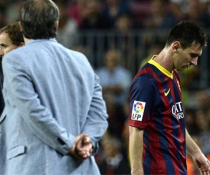 Messi có thể sa thải HLV Barca bằng điện thoại