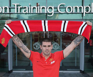 Tân binh Victor Valdes của Man United: "De Gea là thủ môn hay nhất thế giới"
