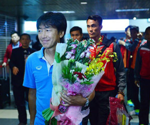 Tối nay HLV Miura trở lại Việt Nam dự khán vòng 2 V.League