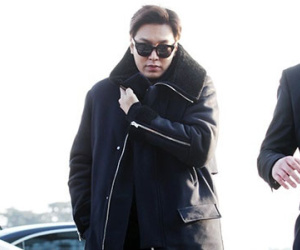 Lee Min Ho lộ rõ gương mặt béo ú ở sân bay
