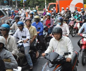 Thu phí sử dụng đường bộ xe máy: Dân đồng tình