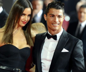 Bạn gái Ronaldo - WAG nóng bỏng nhất ở lễ trao Quả bóng vàng