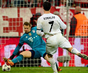 "Quả bóng vàng FIFA 2014 là cuộc đua giữa Ronaldo và Neuer"