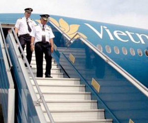 Từ 1-1-2015, lương phi công Vietnam Airlines cao nhất 102 triệu đồng/tháng