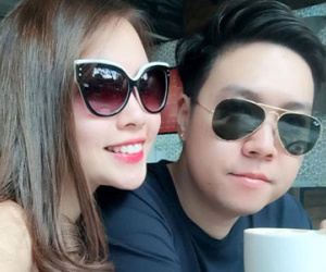Lê Hiếu khoe ảnh tình cảm mừng sinh nhật bạn gái 9x