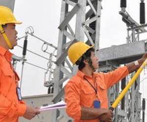 EVN lỗ thêm 16.000 tỷ: Điện tăng giá nhanh thôi?