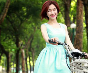 Gặp bạn gái xinh đẹp và cá tính của Công Phượng