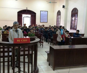 Hiếp dâm con ruột của người tình, bị 17 năm tù
