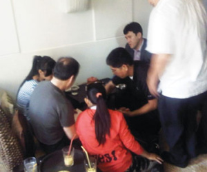 Ba người Trung Quốc vào rẫy cà phê “tuyển” cô dâu Việt