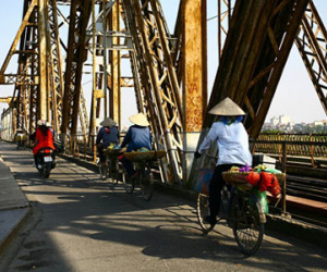 Cầu Long Biên có nguy cơ sập cục bộ, thực hư thế nào?
