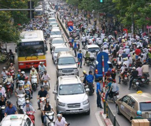 Đấu giá quyền đi ôtô: Đề xuất cho giống Tây?