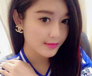 FC Chelsea thế giới bất ngờ đăng ảnh Á Hậu Huyền My