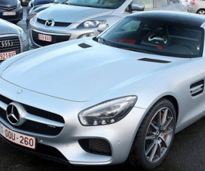 Mercedes-Benz AMG-GT sắp về Việt Nam giá 8,25 tỷ đồng