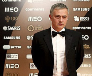 Mourinho được vinh danh là HLV xuất sắc nhất thế kỷ