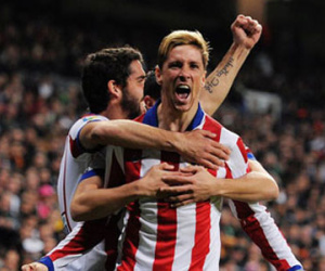 Real 2-2 Atletico: Torres bắn hạ Kền kền