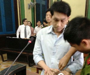 Xử vụ "cướp viên kim cương 7 tỉ": Luật sư đề nghị đổi kiểm sát viên