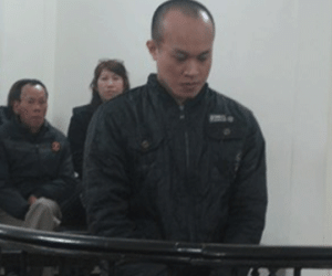 Dùng súng bắn hạ đối thủ trong cuộc loạn đả