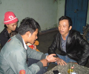 Chiêu trộm mới của kẻ gian: Rải gạo tẩm thuốc mê lên giường