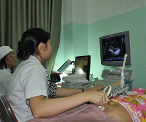 Sản phụ ung thư, giữ mẹ hay con?