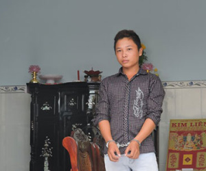 Thiếu niên 14 tuổi đâm người trọng thương đã từng giết người