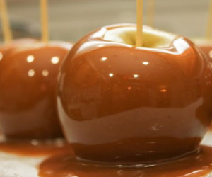 Vi khuẩn trong táo caramel Mỹ gây sẩy thai, dị tật?