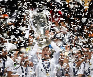 Real vô địch kiếm tiền, Man Utd xếp sau với 518 triệu euro