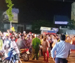 Tiểu thương Chợ đêm Cà Mau phản đối di dời