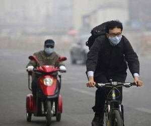 Bắc Kinh đóng cửa 300 công ty vì ô nhiễm