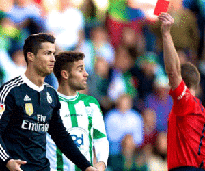 Clip: Ronaldo nhận thẻ đỏ trong trận tiếp Cordoba