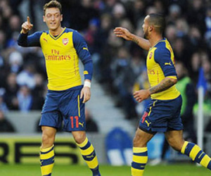 Brighton 2-3 Arsenal: Run rẩy cầm vé