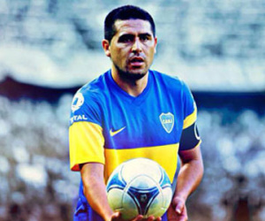 Riquelme tuyên bố giã từ bóng đá