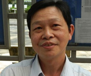 Đăng kiểm xe máy, thu phí ô tô...… không khả thi